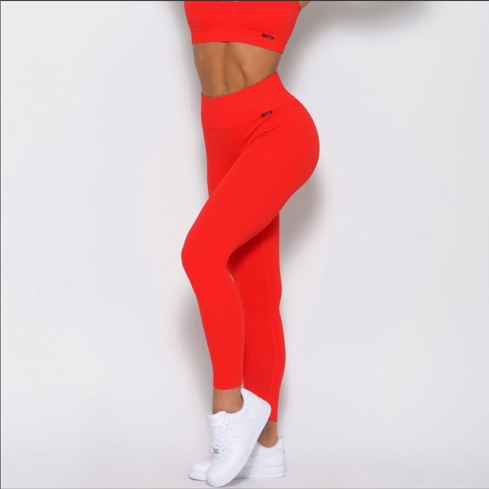 Bombshell Sportswear red seamless leggings
